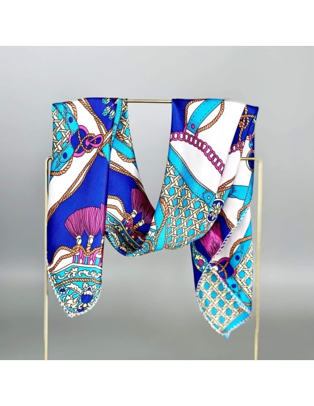 Pañoleta mediana en seda