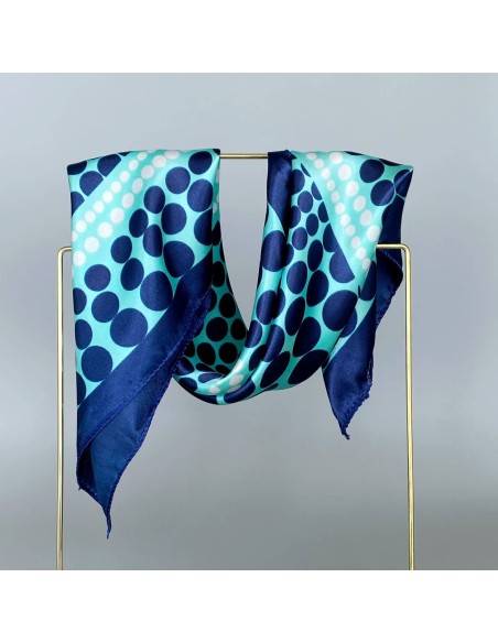 Pañoleta mediana en seda